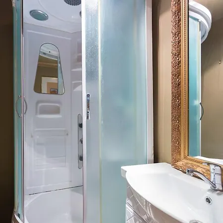 Apartment Apart In The Center Of